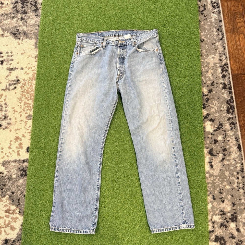 Vintage Levi's 501 Light Wash Jeans W38 L32 - Factory 589 (Colombia)